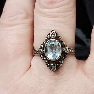 Beautiful Vintage blue topaz ring